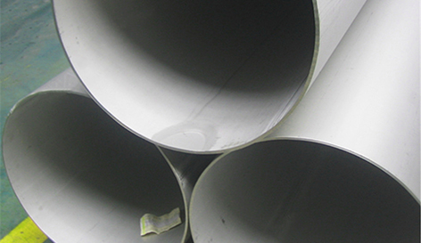 In what environments are large-diameter steel pipes suitable