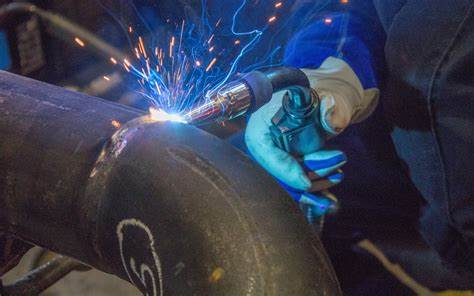 The difference between fixed welds, welds, and prefabricated welds in pipeline welding