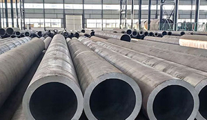 carbon-seamless-steel-pipe.jpg